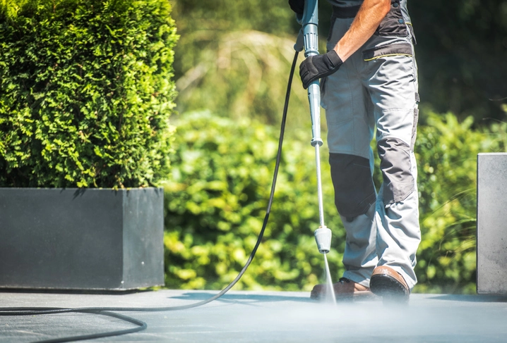 Pressure washing service for graffiti and driveway cleaning